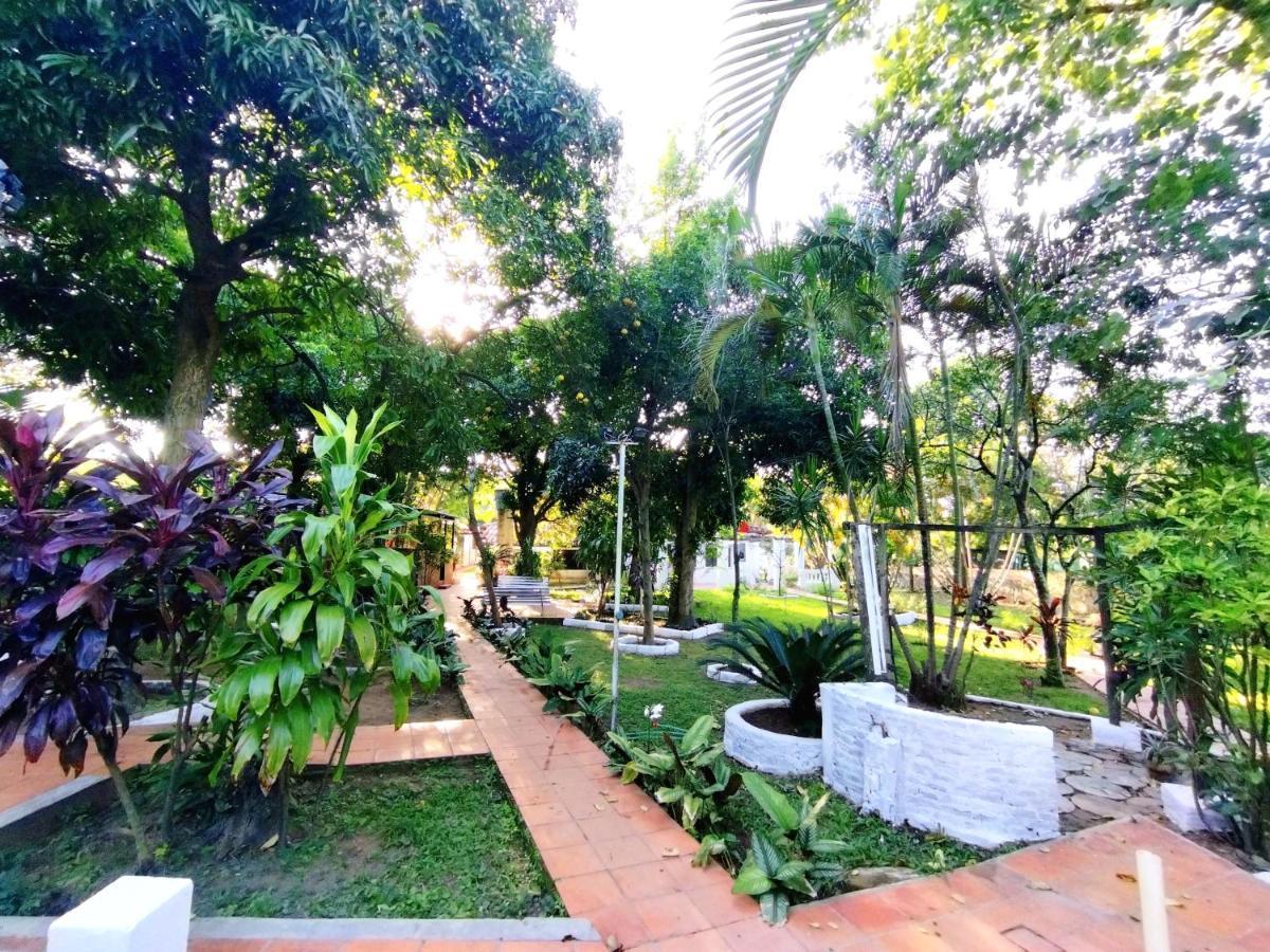 Hotel La Aparesida Areguá Exterior photo